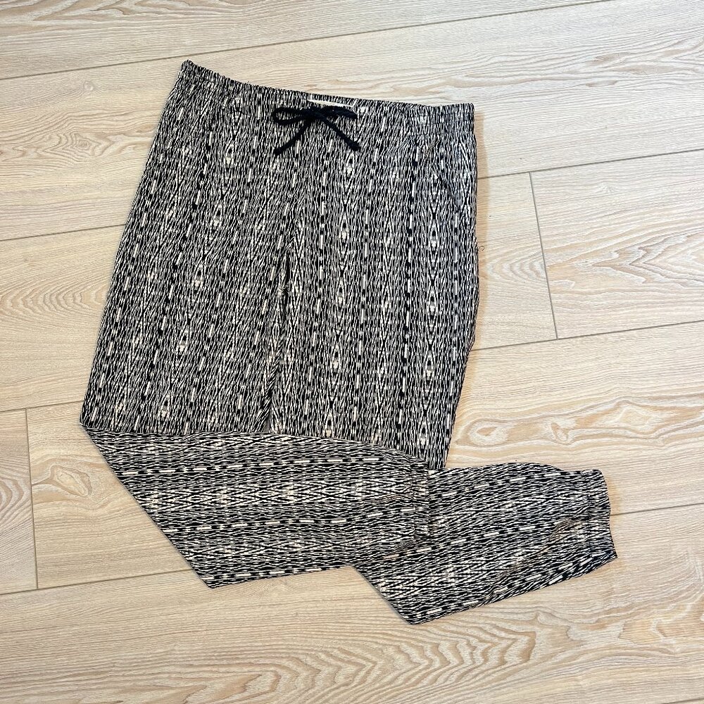 ✨Rewind Printed Jogger Pants (Size 9) - Light & Comfy Summer Casual!